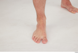 Serban foot nude 0005.jpg